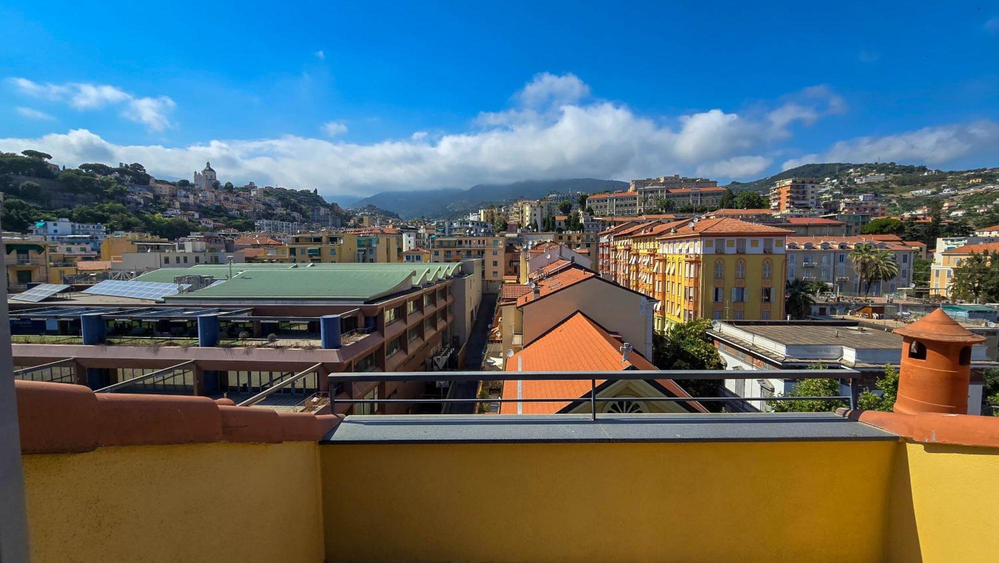 Centro Immobiliare Flagships Apartments San Remo Buitenkant foto